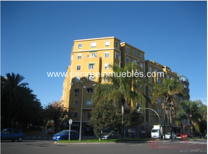 For sale of flat in Valencia