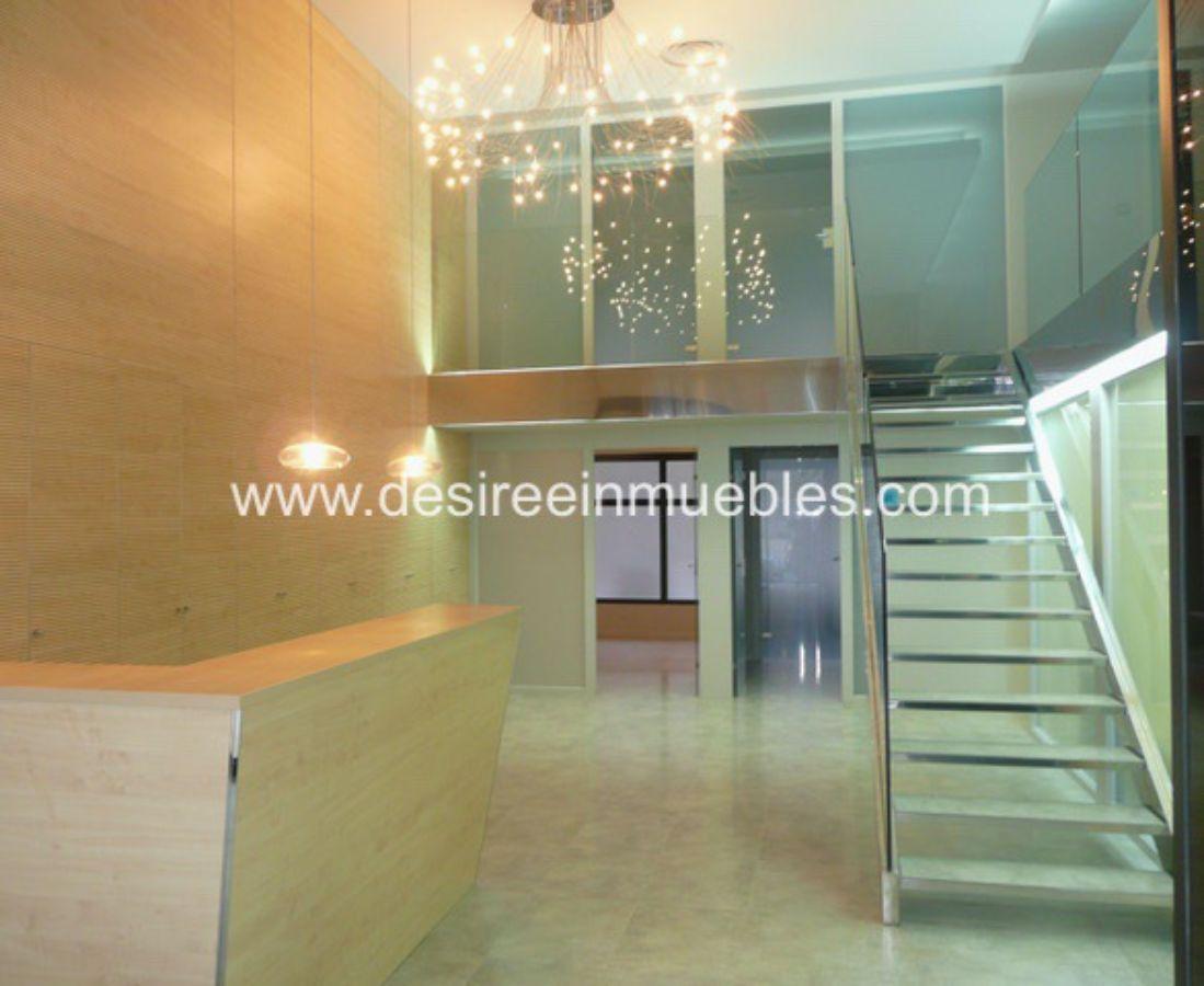 For sale of commercial in Valencia