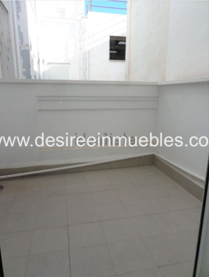 For rent of office in Valencia