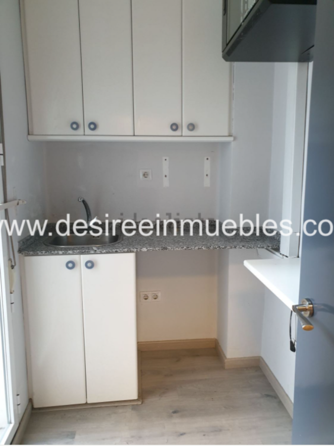 For rent of office in Valencia