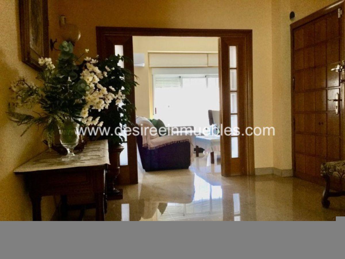 For sale of flat in Valencia