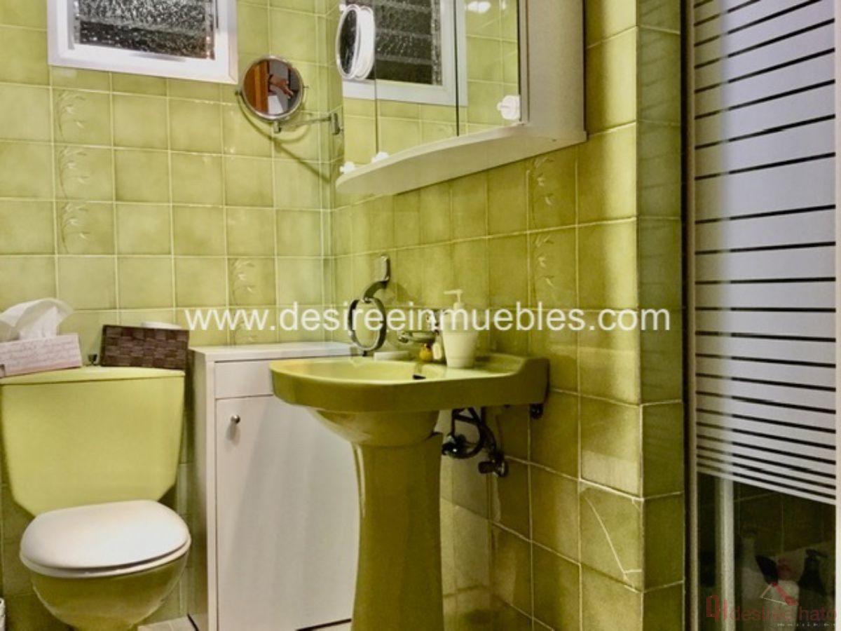 For sale of flat in Valencia