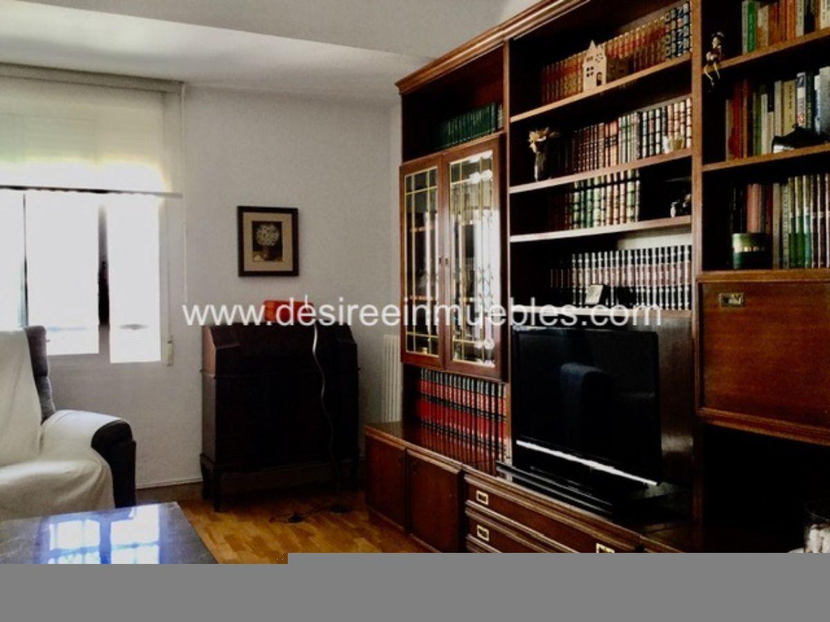 For sale of flat in Valencia