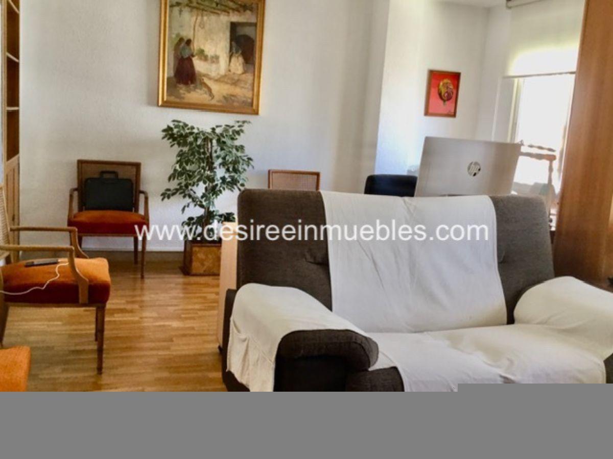 For sale of flat in Valencia