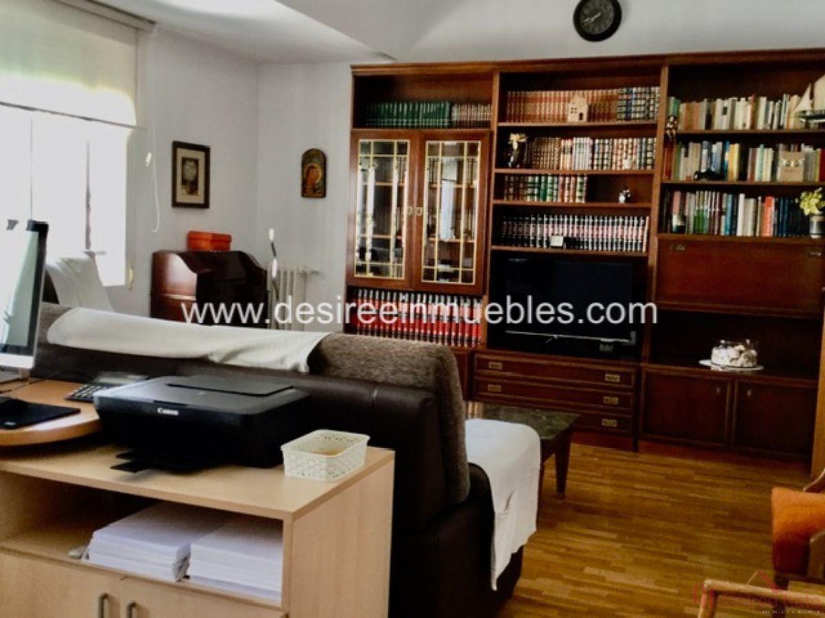For sale of flat in Valencia