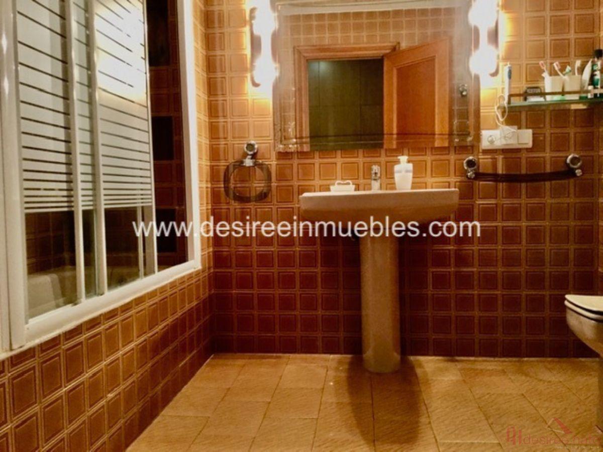 For sale of flat in Valencia