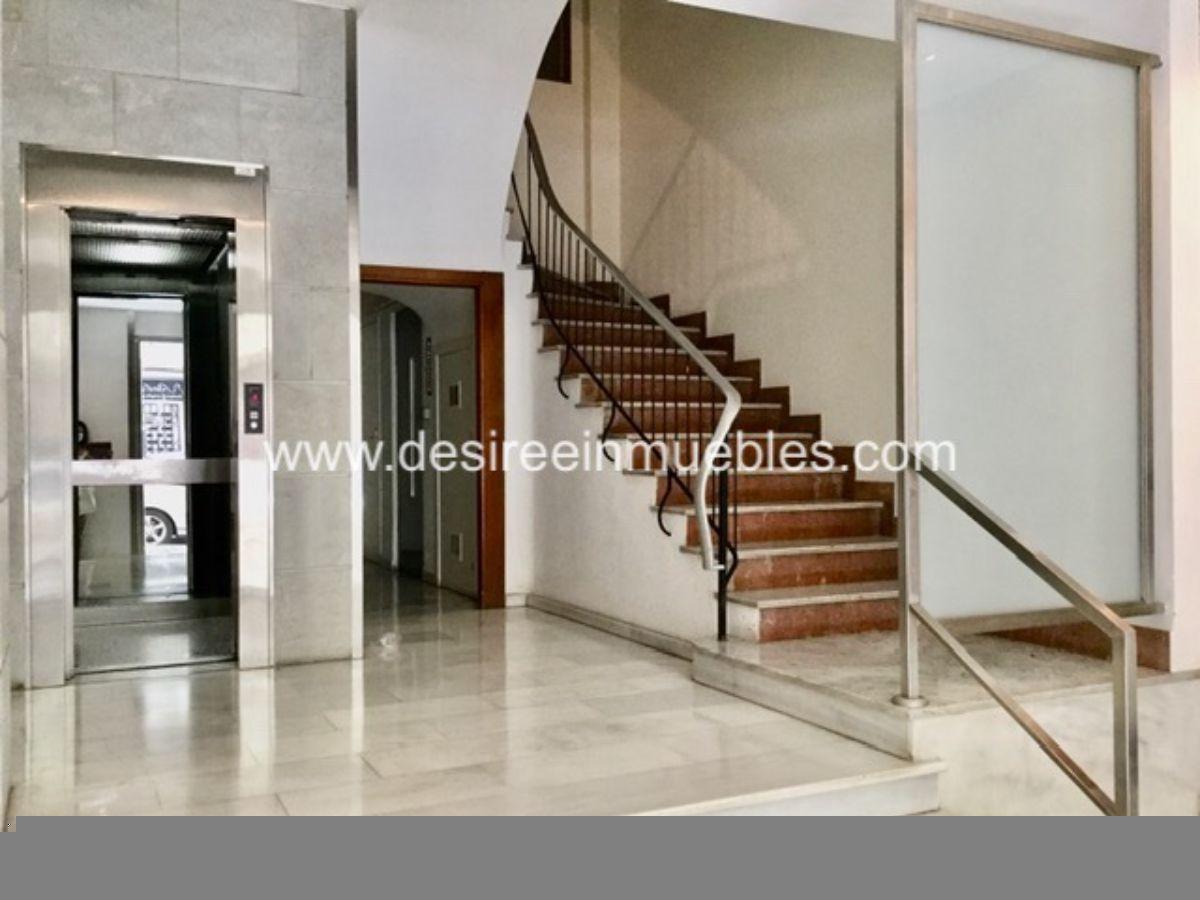 For sale of flat in Valencia