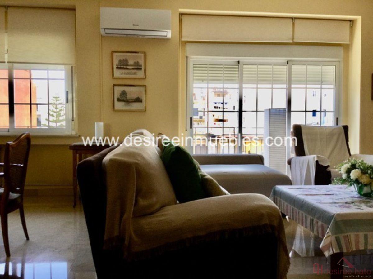For sale of flat in Valencia