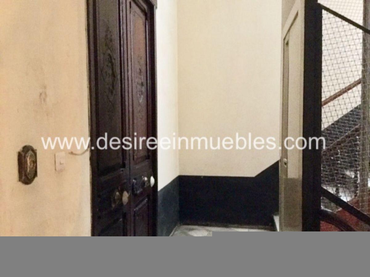 For sale of flat in Valencia