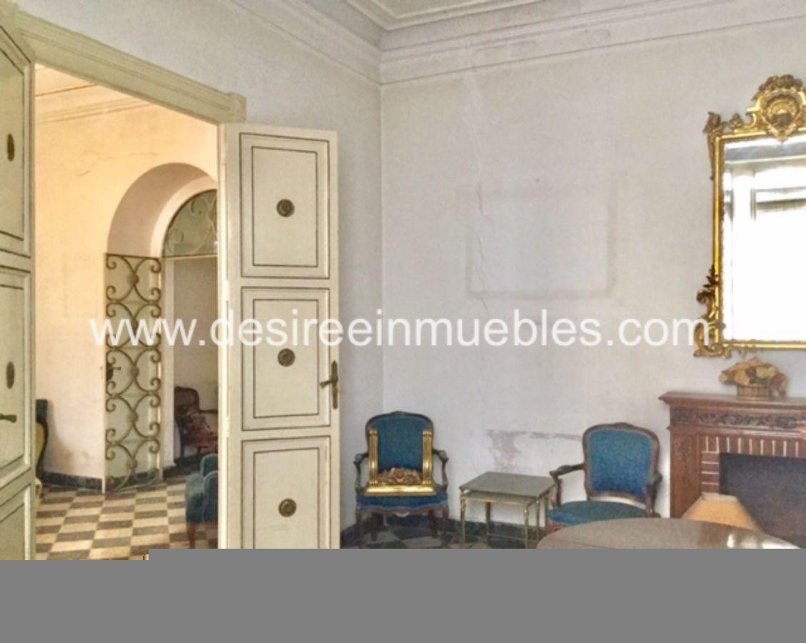 For sale of flat in Valencia