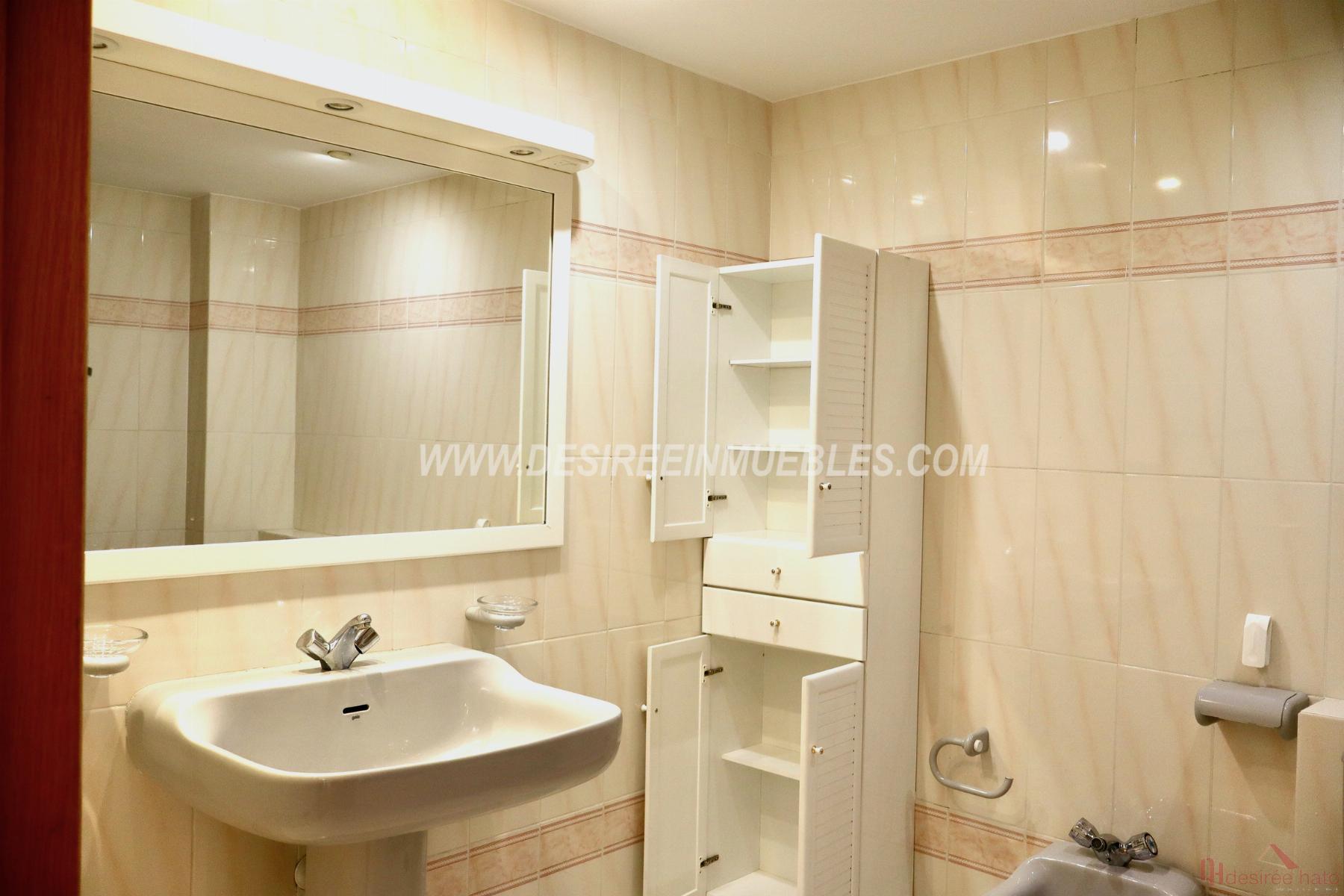 For sale of flat in Valencia