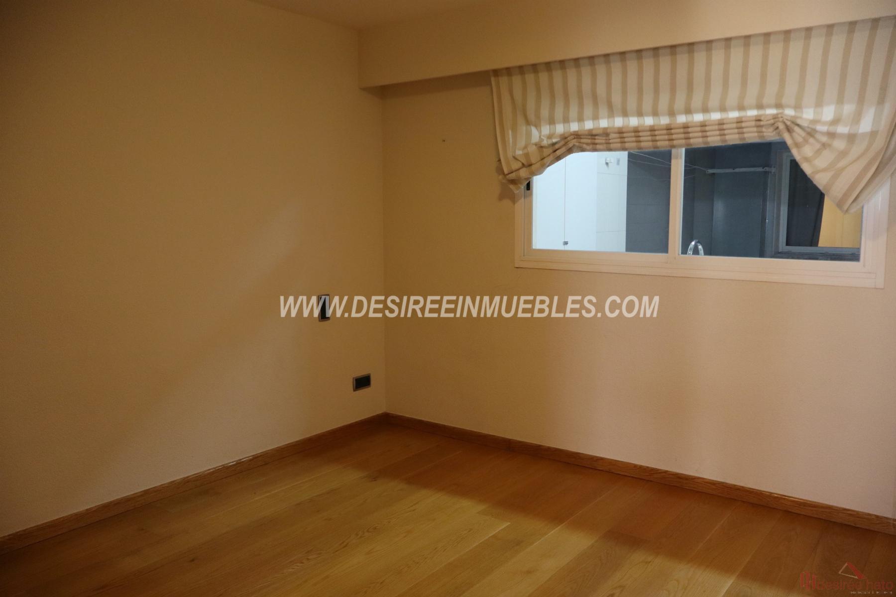 For sale of flat in Valencia
