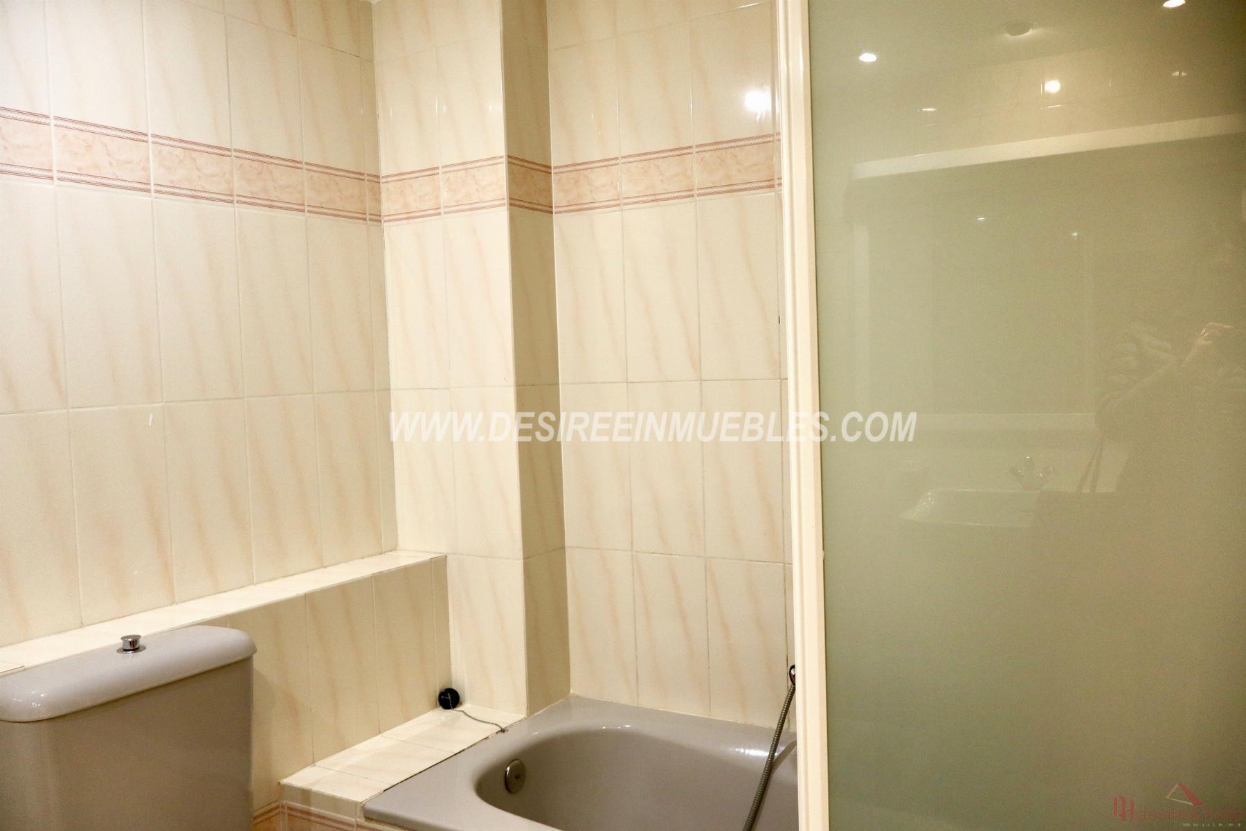 For sale of flat in Valencia