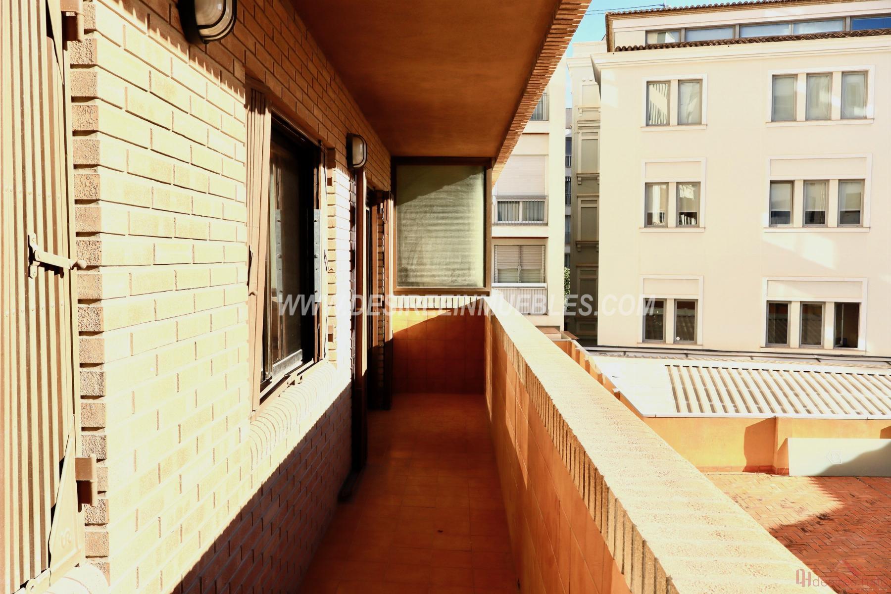 For sale of flat in Valencia