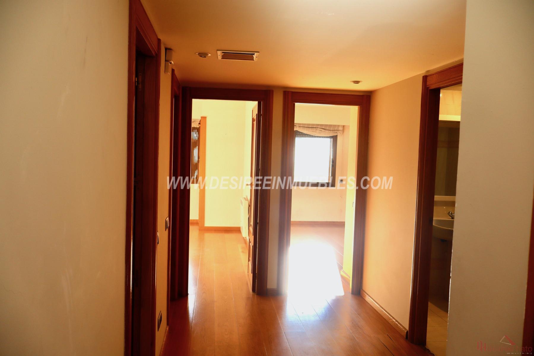 For sale of flat in Valencia