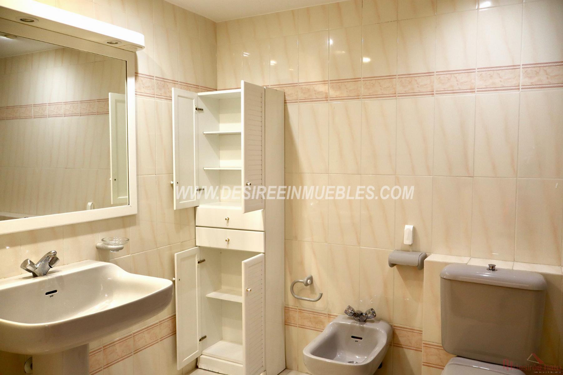 For sale of flat in Valencia