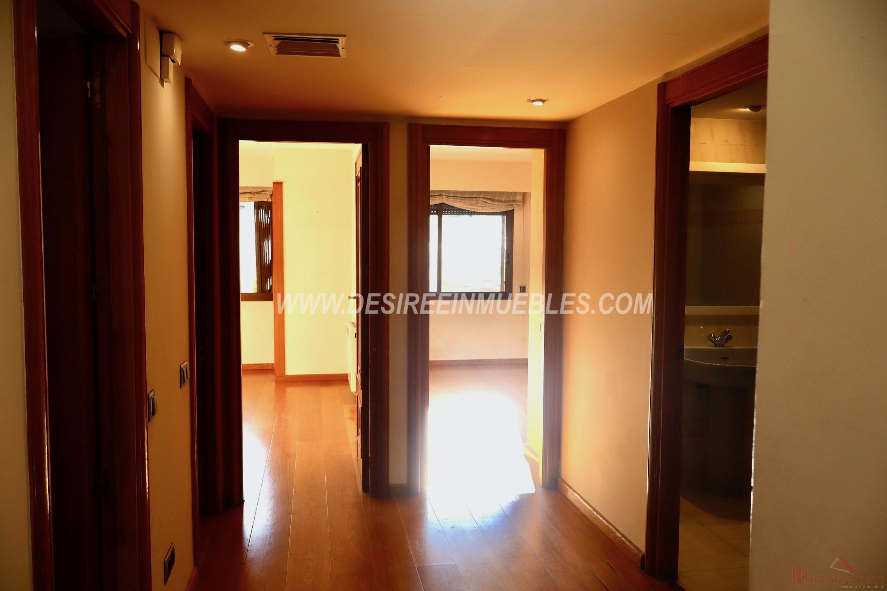 For sale of flat in Valencia