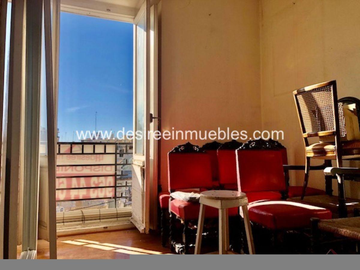 For sale of flat in Valencia