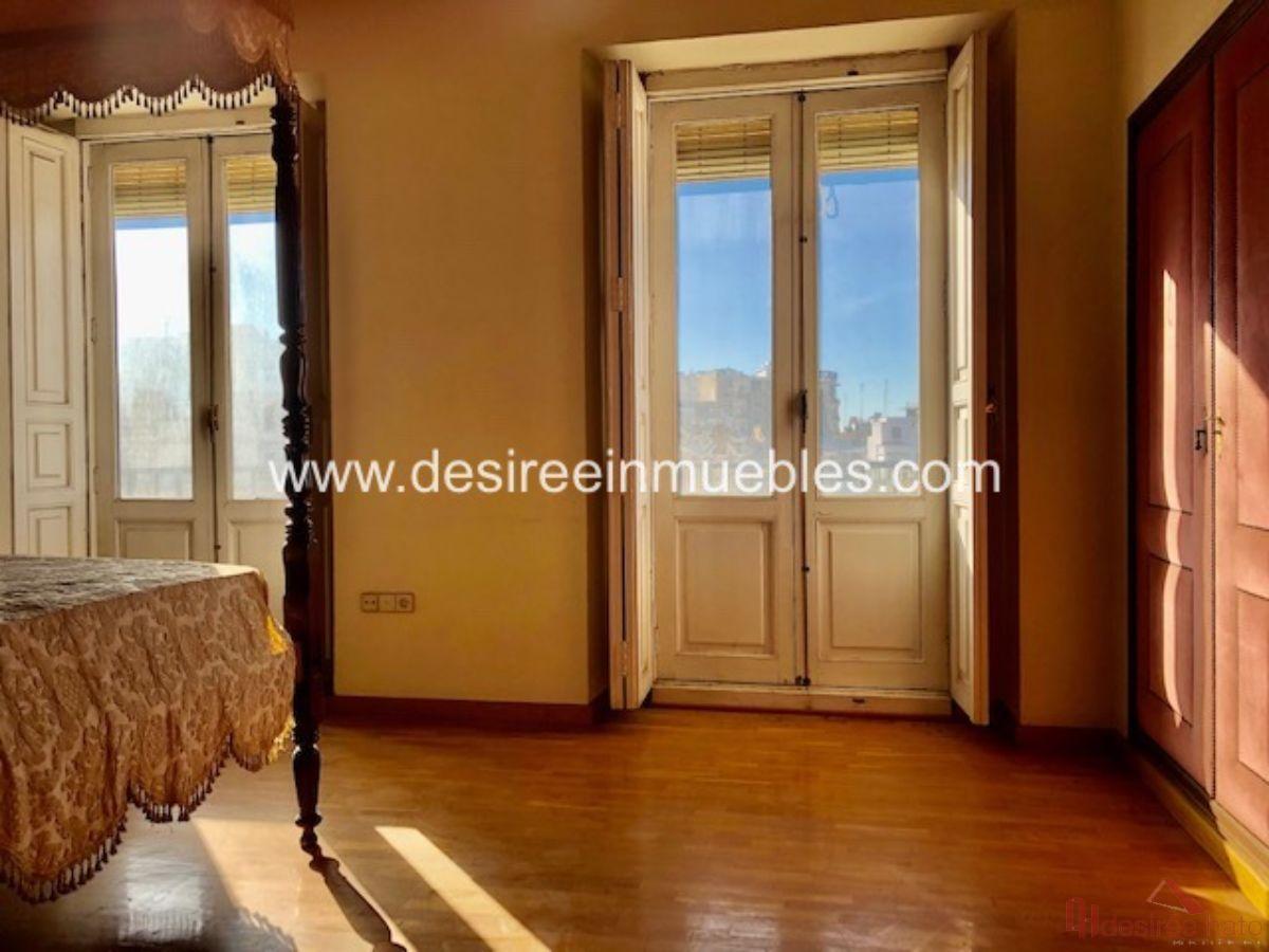 For sale of flat in Valencia