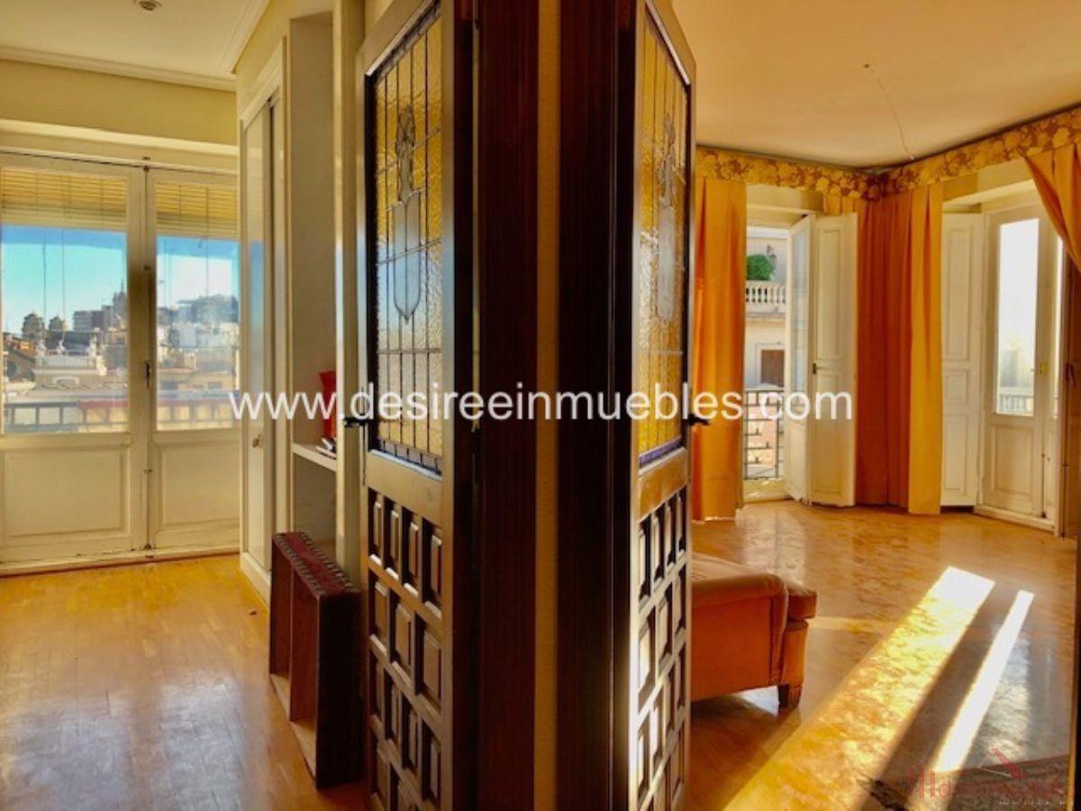 For sale of flat in Valencia
