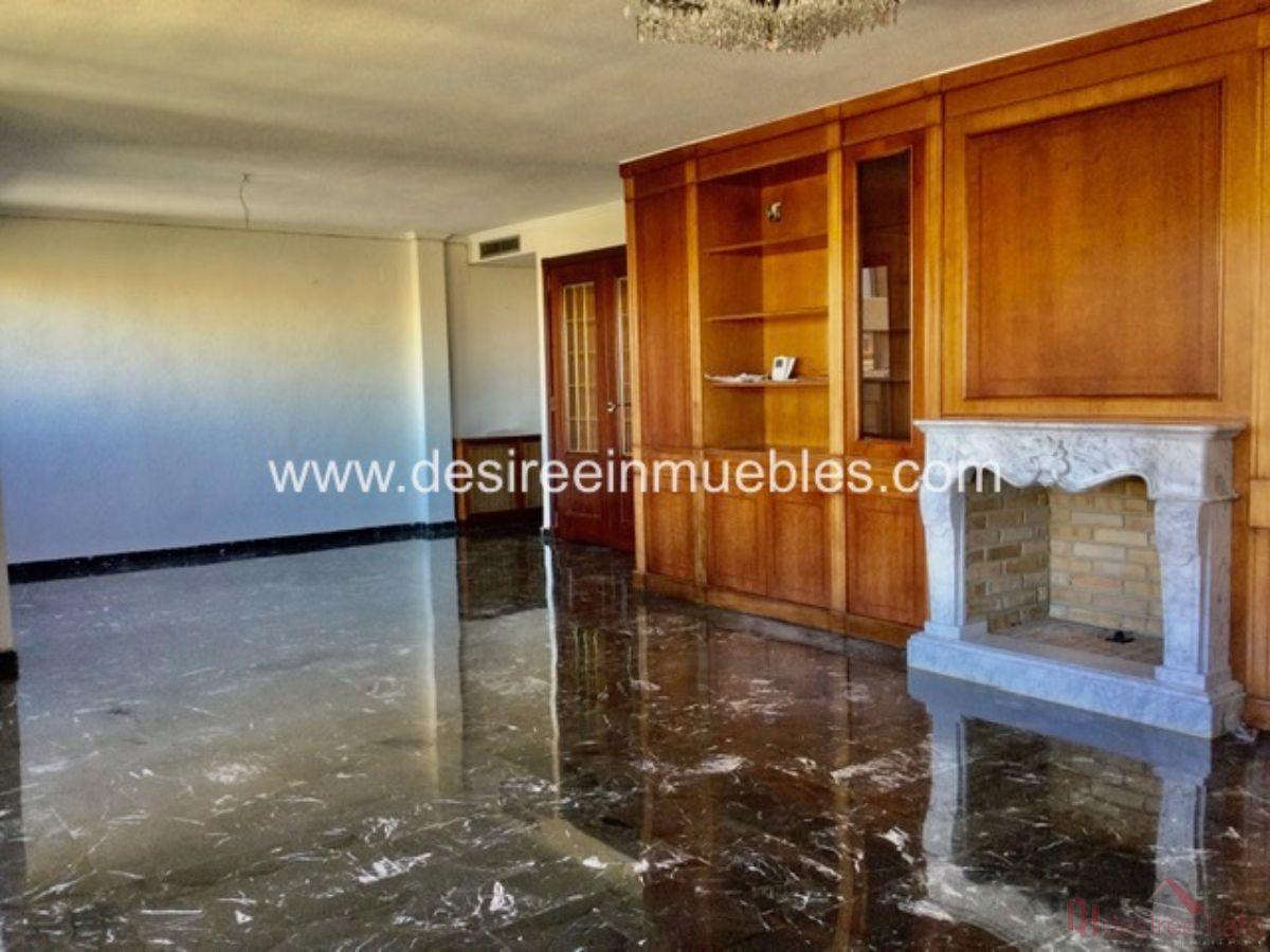 Sprzedaż z mieszkanie w Valencia