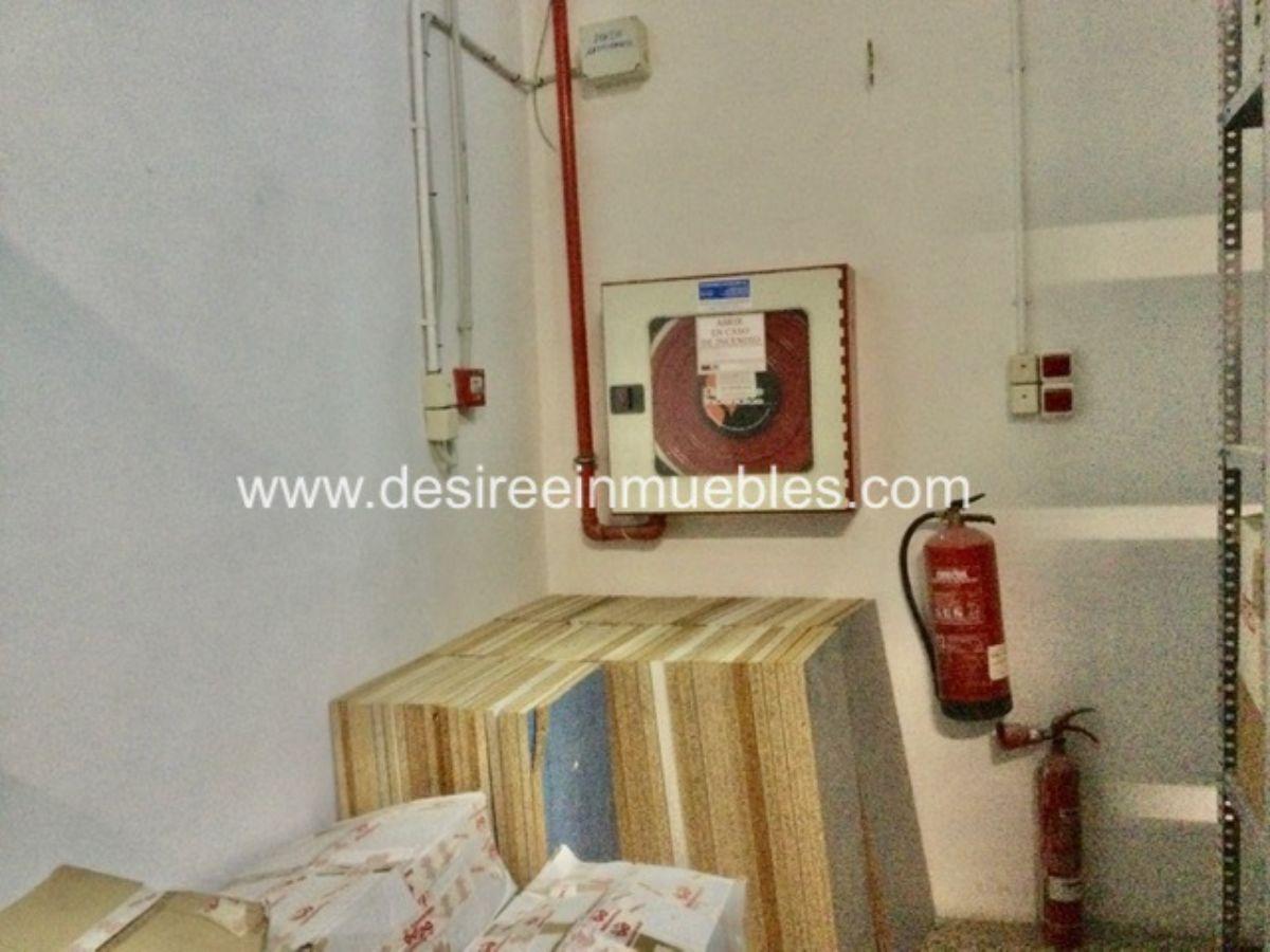 Leie av industriell bygning i Valencia