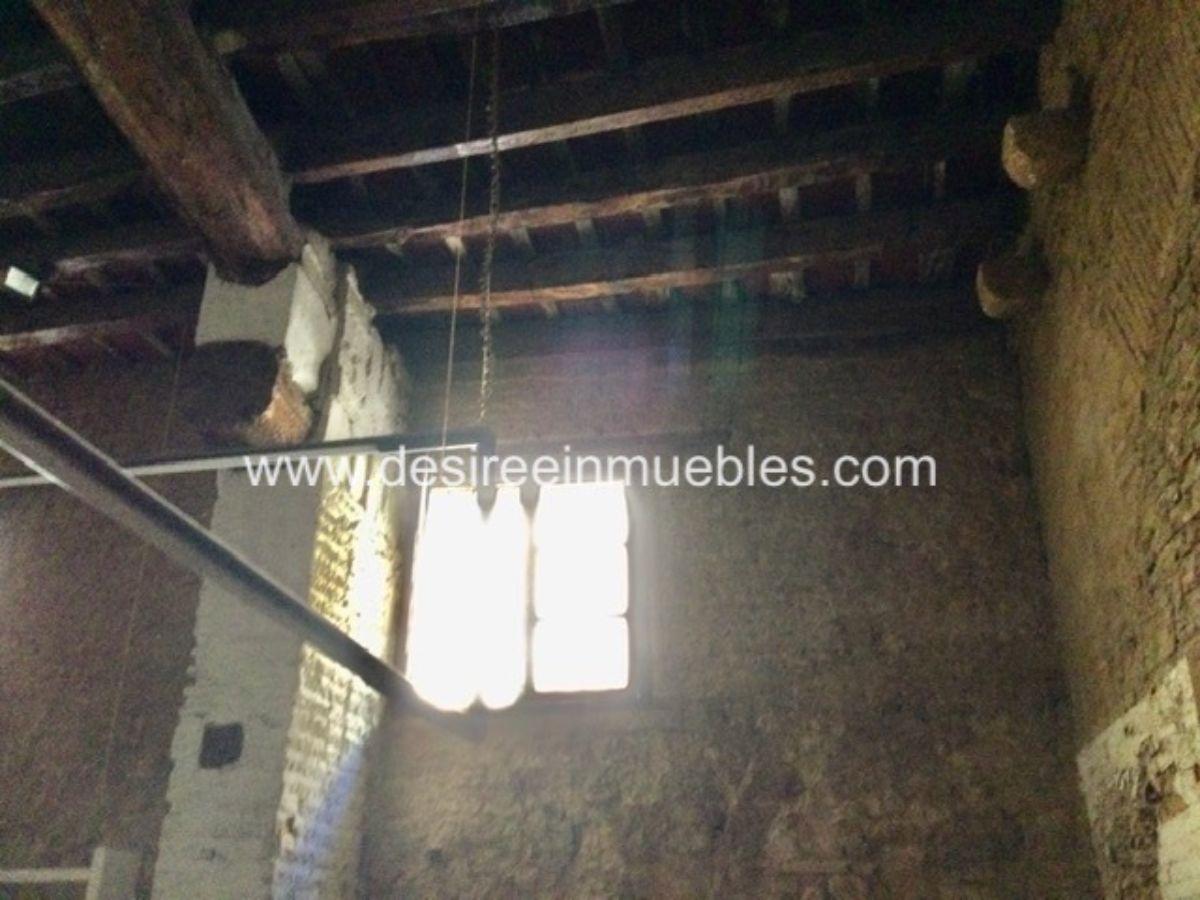 For rent of commercial in Valencia