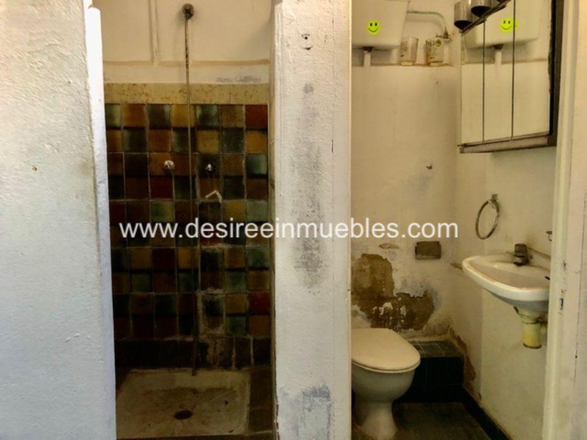 For rent of commercial in Valencia