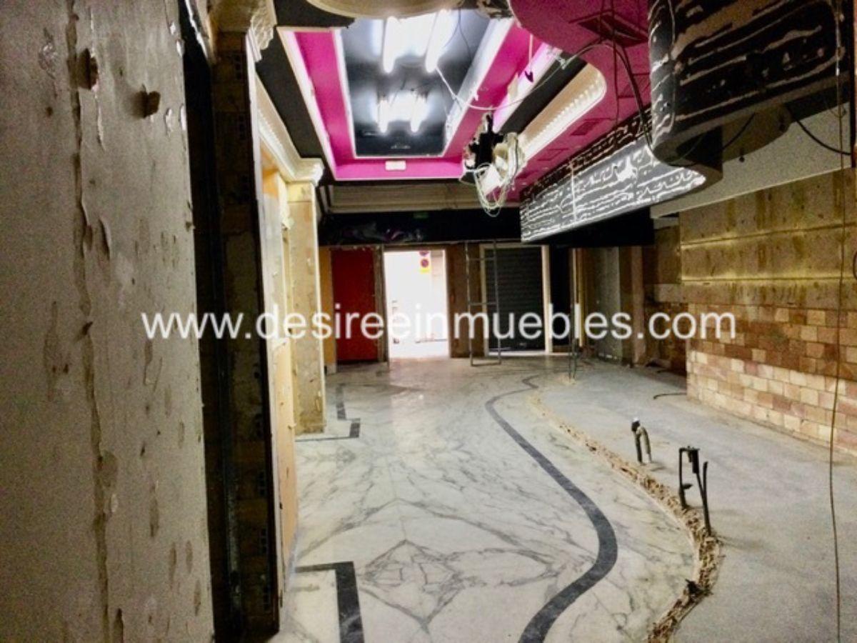 For sale of commercial in Valencia