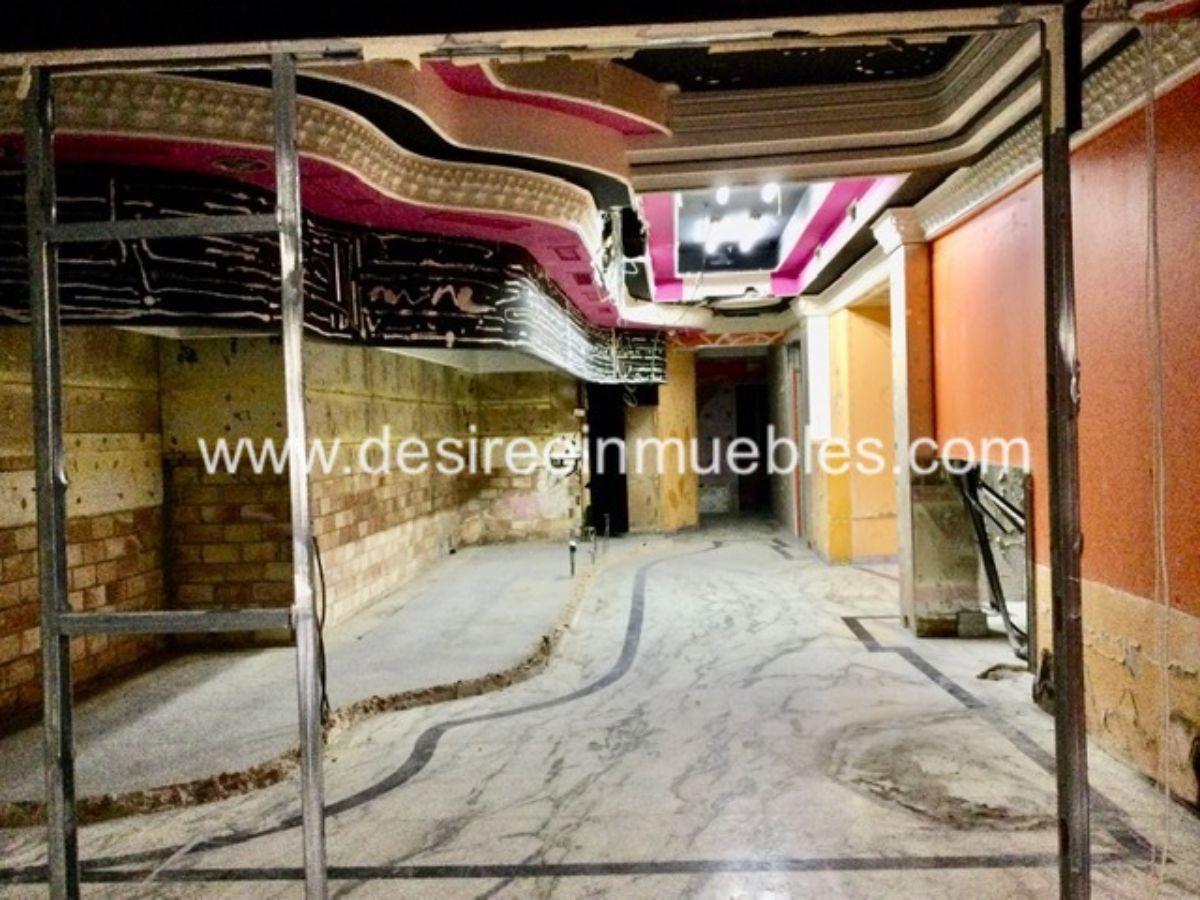 For sale of commercial in Valencia