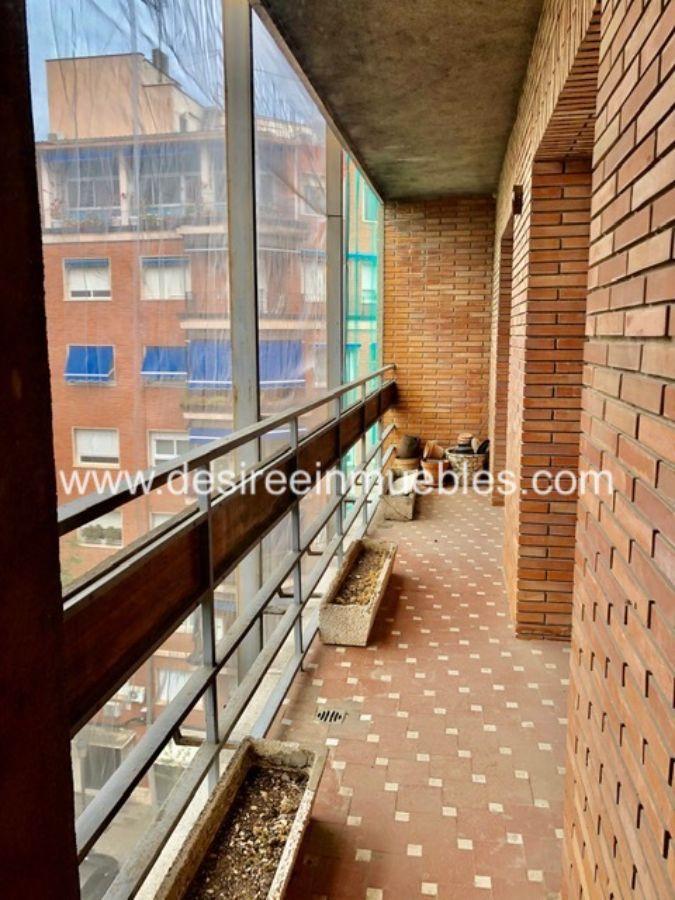 For sale of flat in Valencia