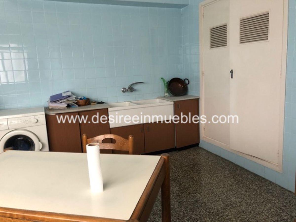 For sale of flat in Valencia