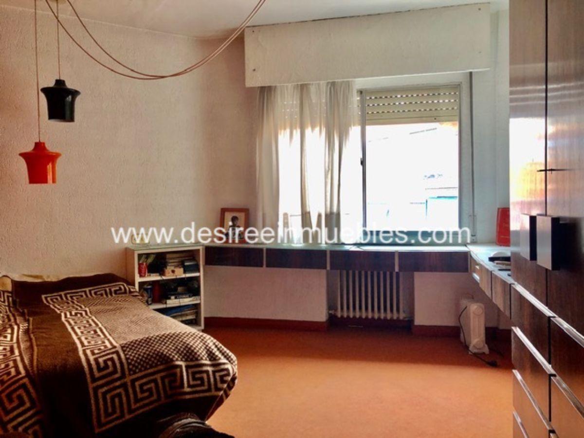 For sale of flat in Valencia
