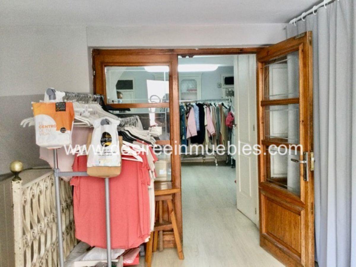 For sale of building in Valencia