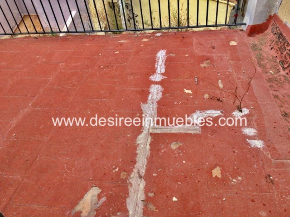 For sale of building in Valencia