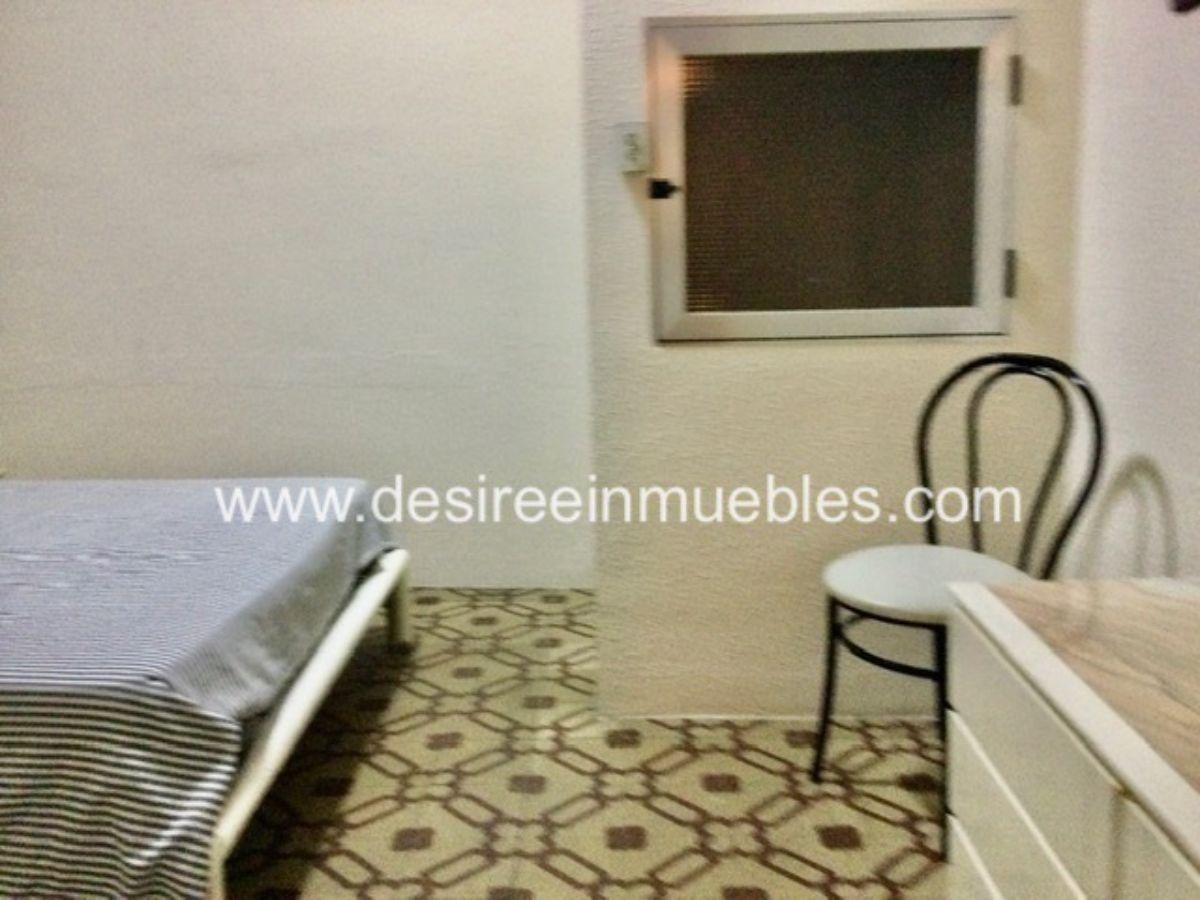 For sale of building in Valencia