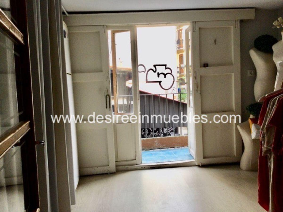 For sale of building in Valencia