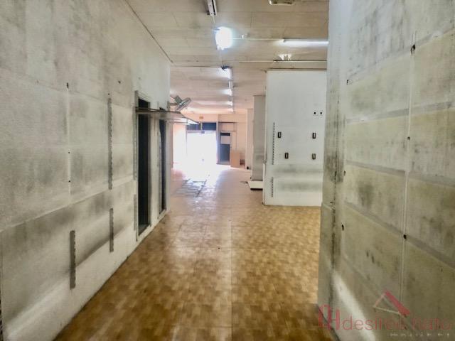 For rent of commercial in Valencia