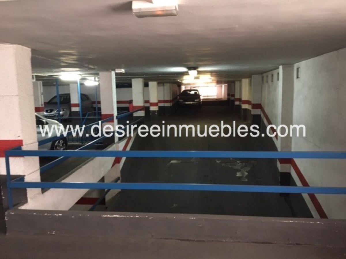 For sale of garage in Valencia