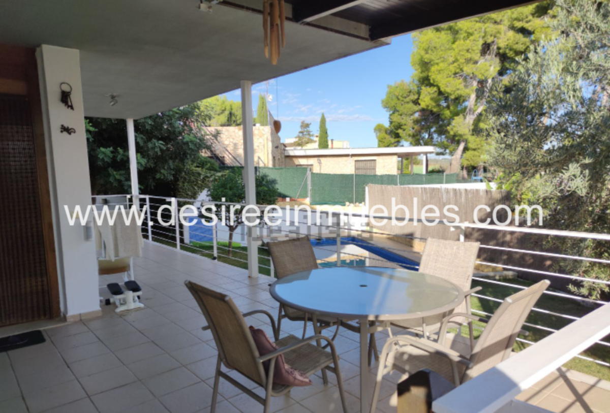 For sale of house in Chiva
