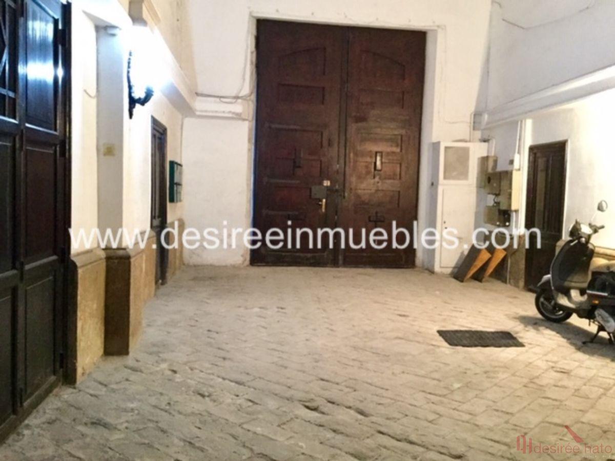 For sale of office in Valencia