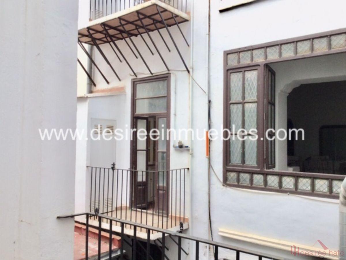 For sale of office in Valencia