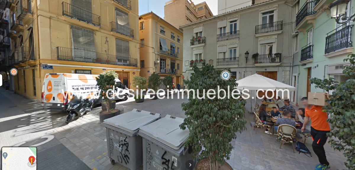 For sale of commercial in Valencia
