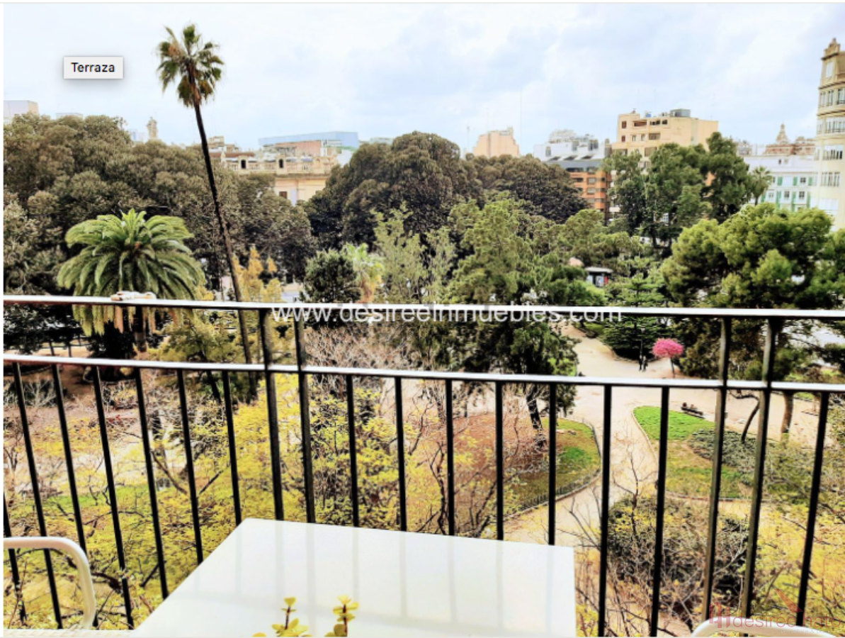 For sale of flat in Valencia