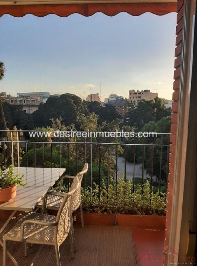 For sale of flat in Valencia
