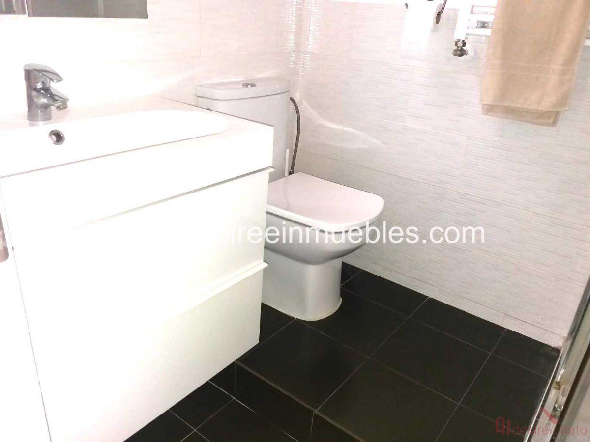 For sale of flat in Valencia
