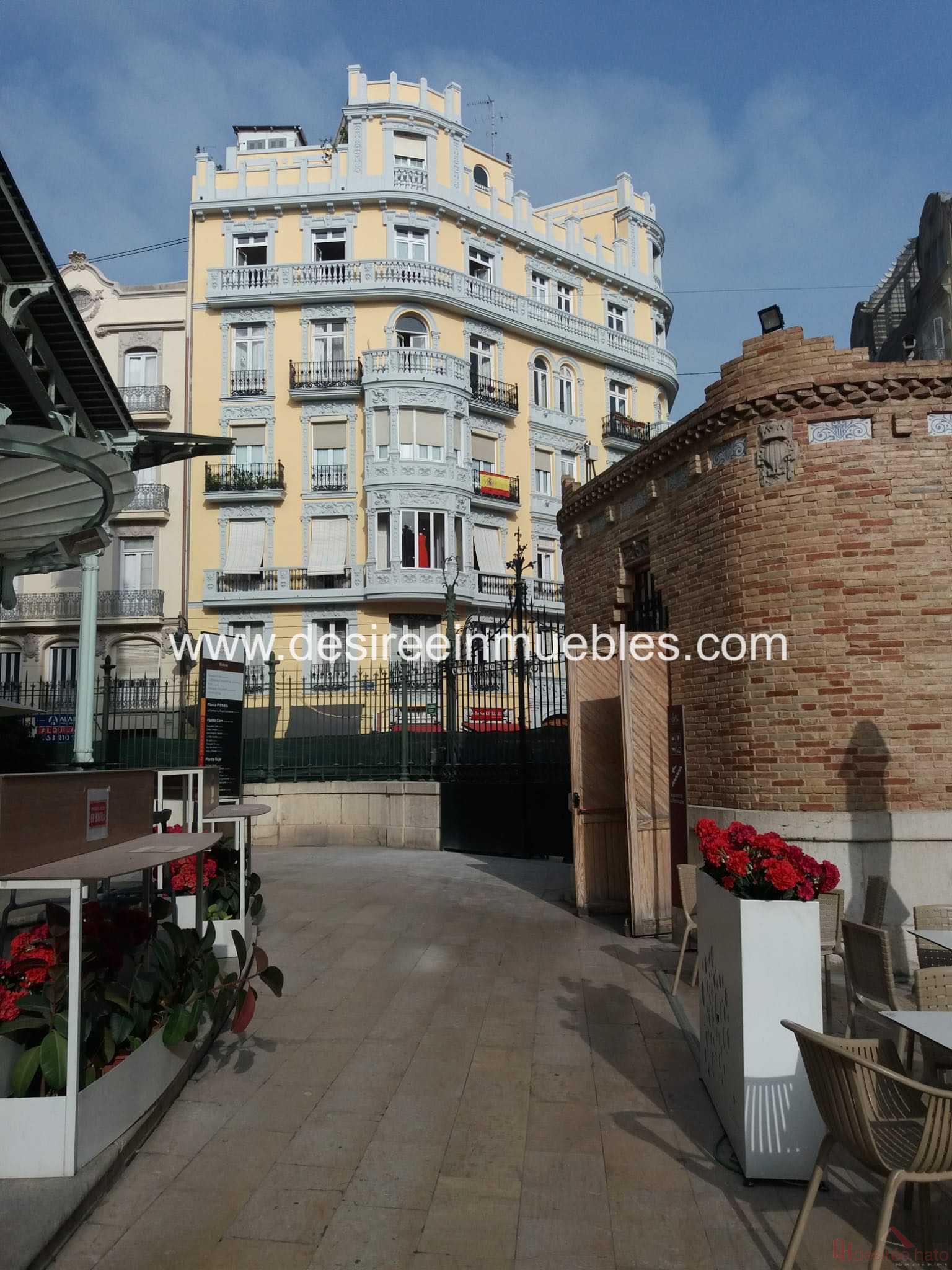 For sale of flat in Valencia