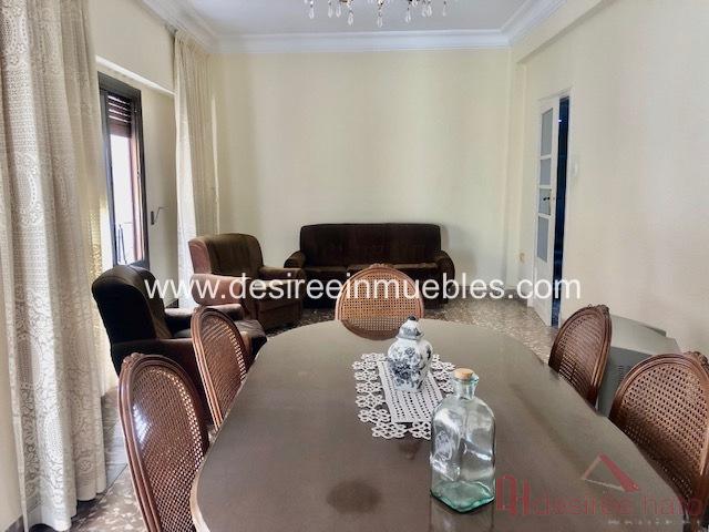 For sale of flat in Valencia