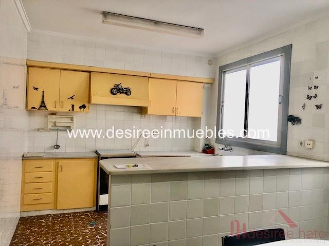 For sale of flat in Valencia