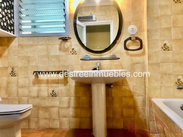 For sale of flat in Valencia